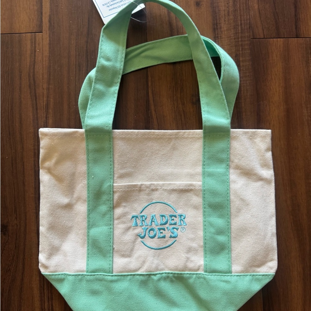 Trader Joe’s Canvas Tote Bag Green
